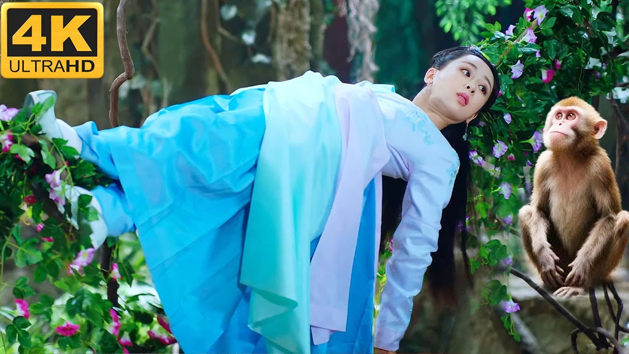 Đang Ngủ Thì Bị Con Khỉ Phá Đám, Cô Gái Dùng Khinh Công Đuổi Theo Nó Thì Phát Hiện 1 Bí Mật Bên Dưới