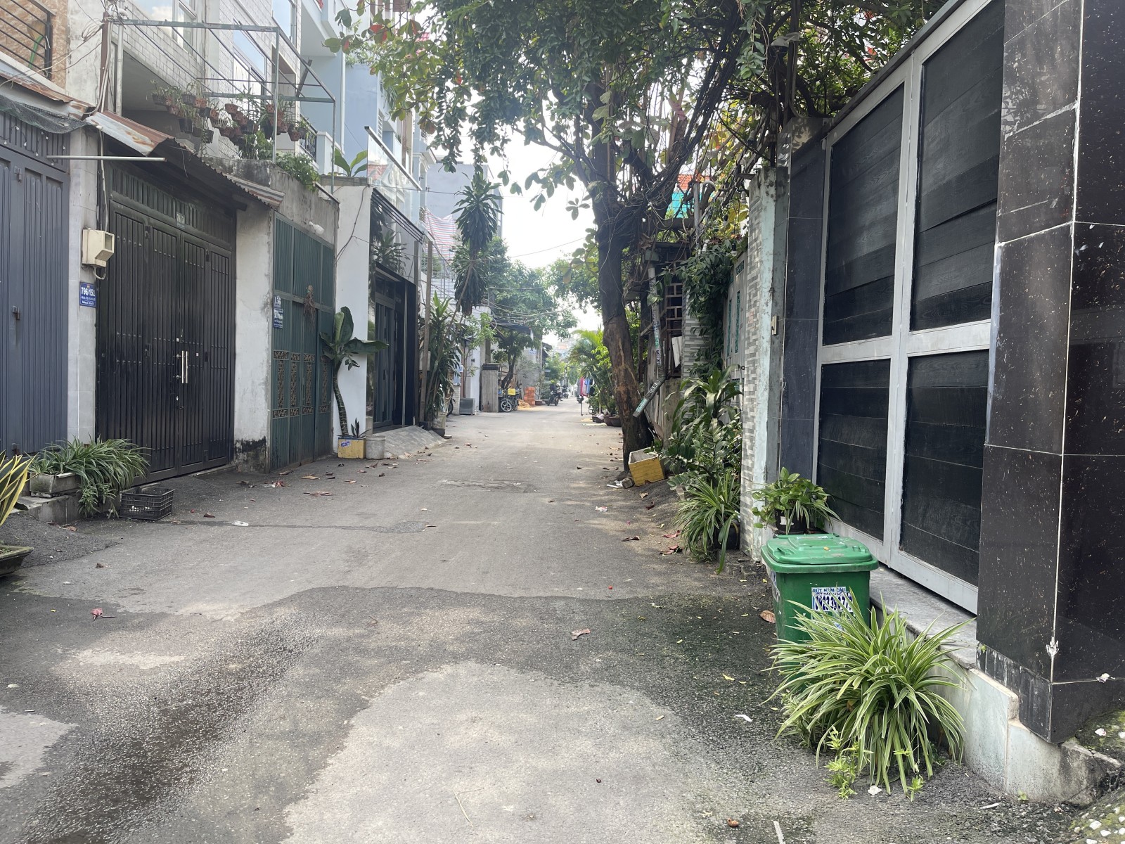 17f06c1effa24bfce93f1c1764982da3