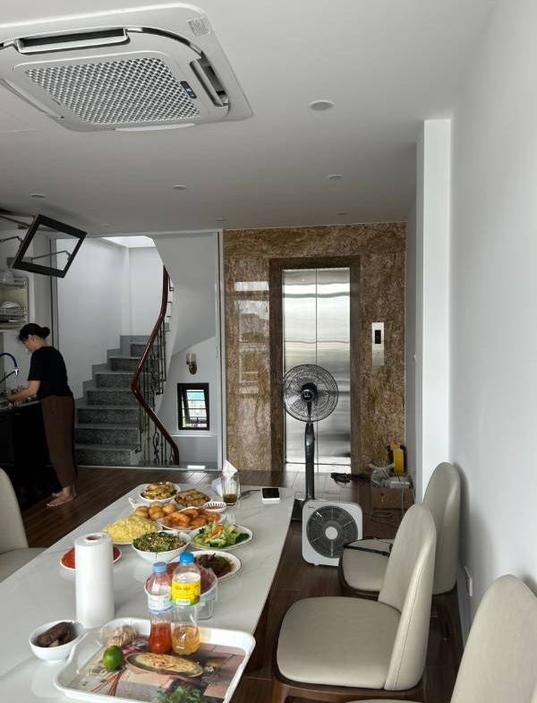 1c912c64c5694eb3b5fff72752eb7987