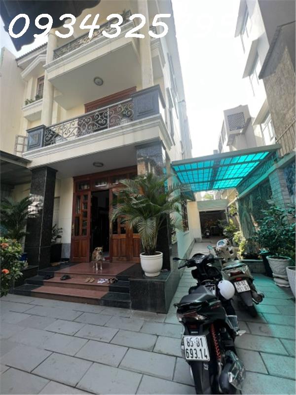 2z5100624674611_8fbd98915ae060e9fc78edb7c7ab9e48