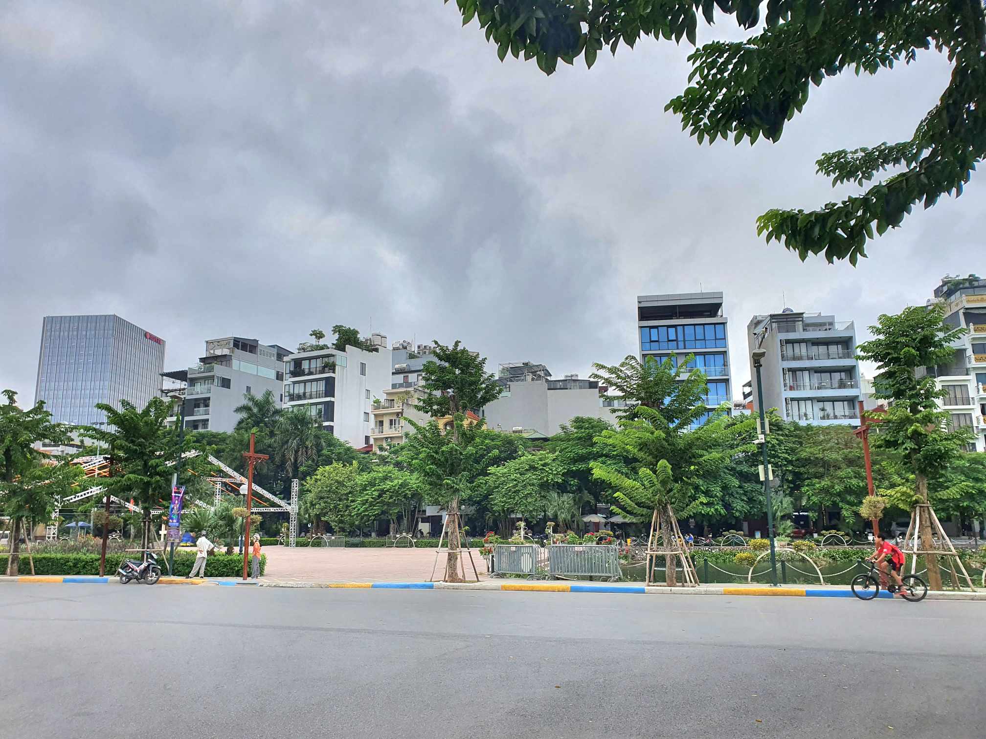 370208038_866665698191482_395759736128180137_n