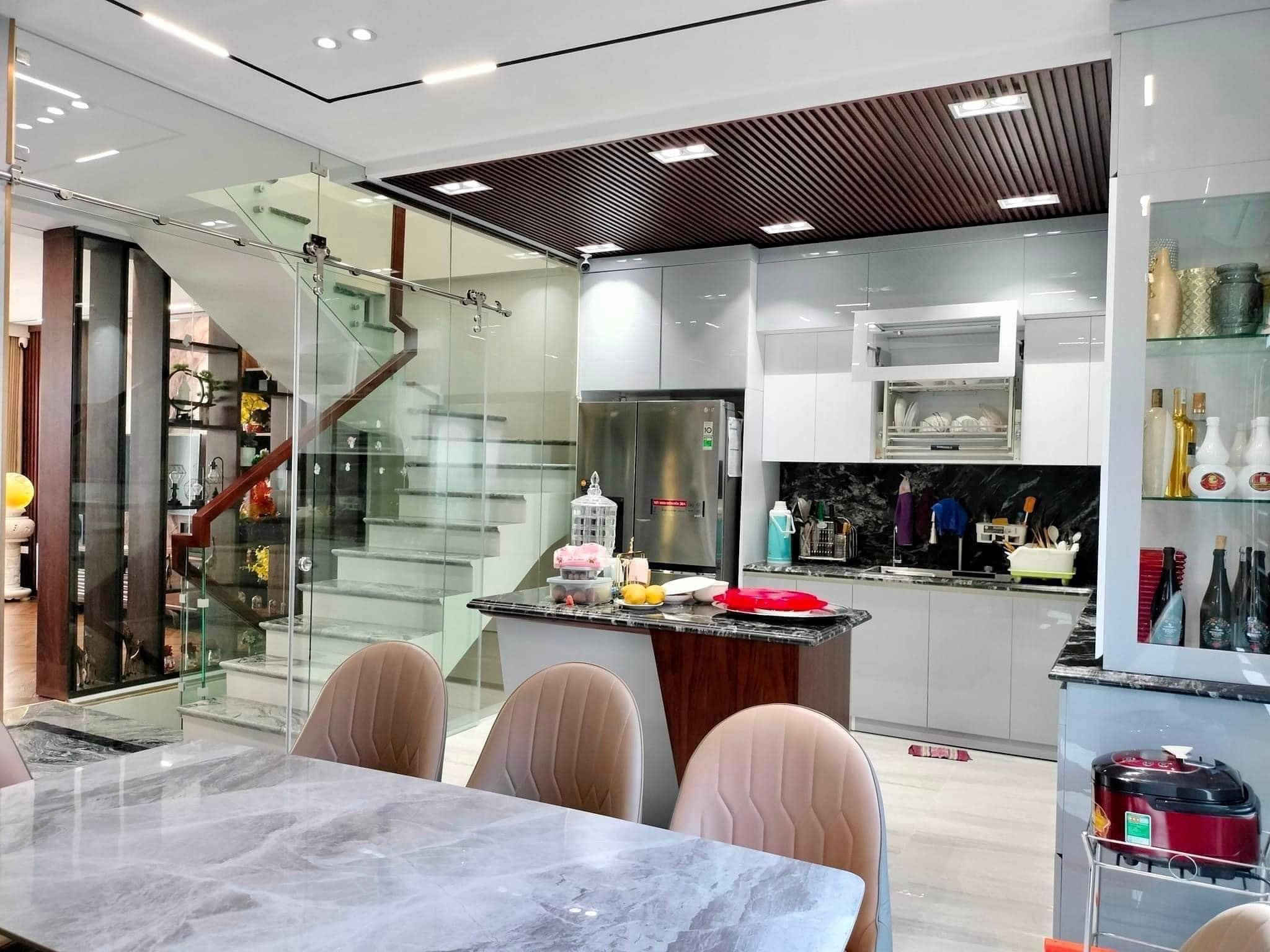 421561424_406665648408228_7303528817345002762_n