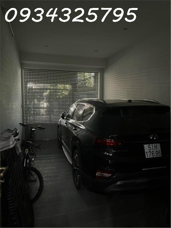 4z5100624725646_8e06a4175421e1a25b2eb52c44f0af38