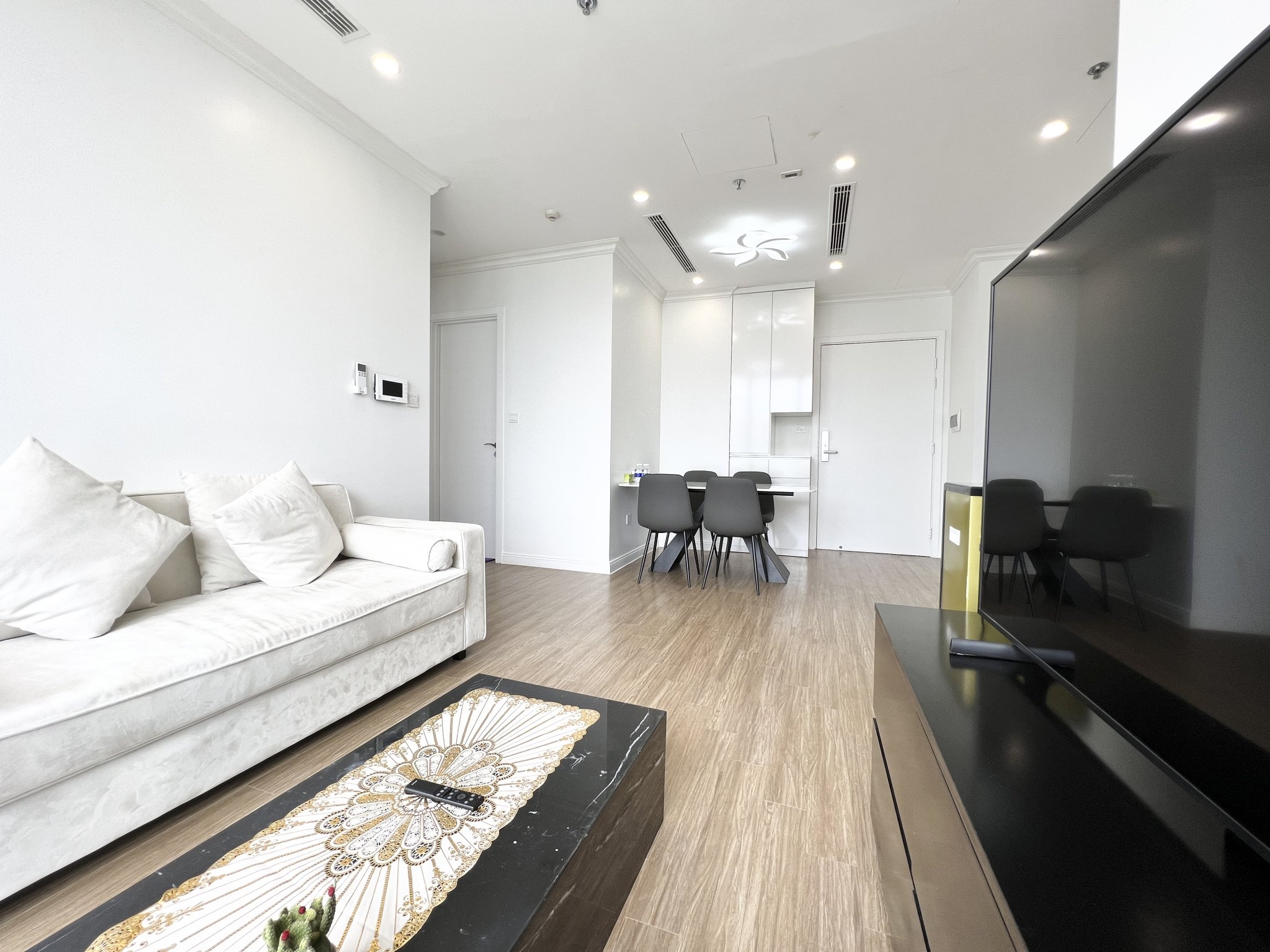 58e70ecc0770d42e8d6118