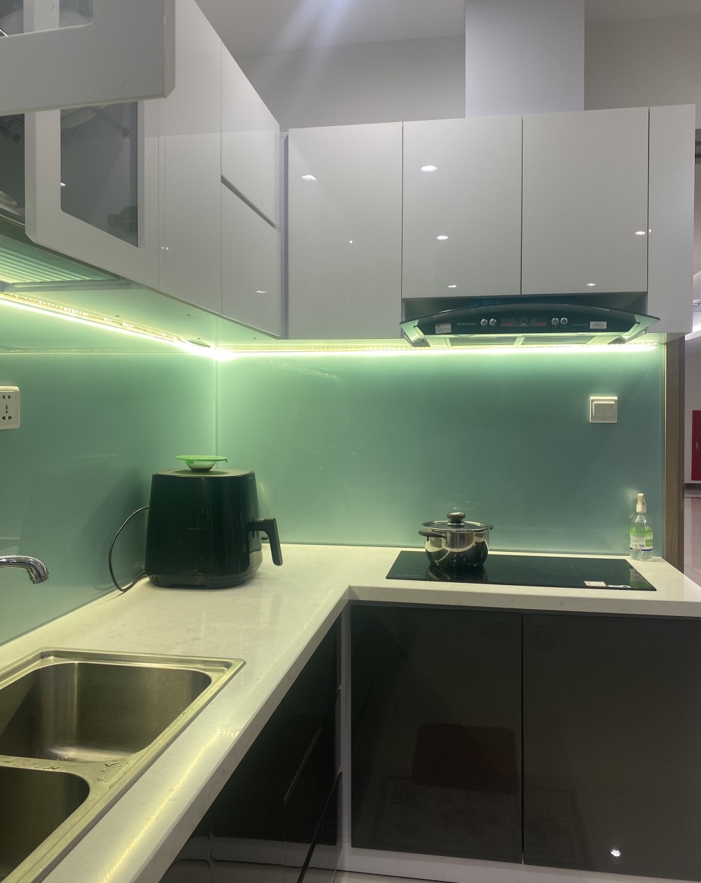 8c1e5774607dcb23926c17