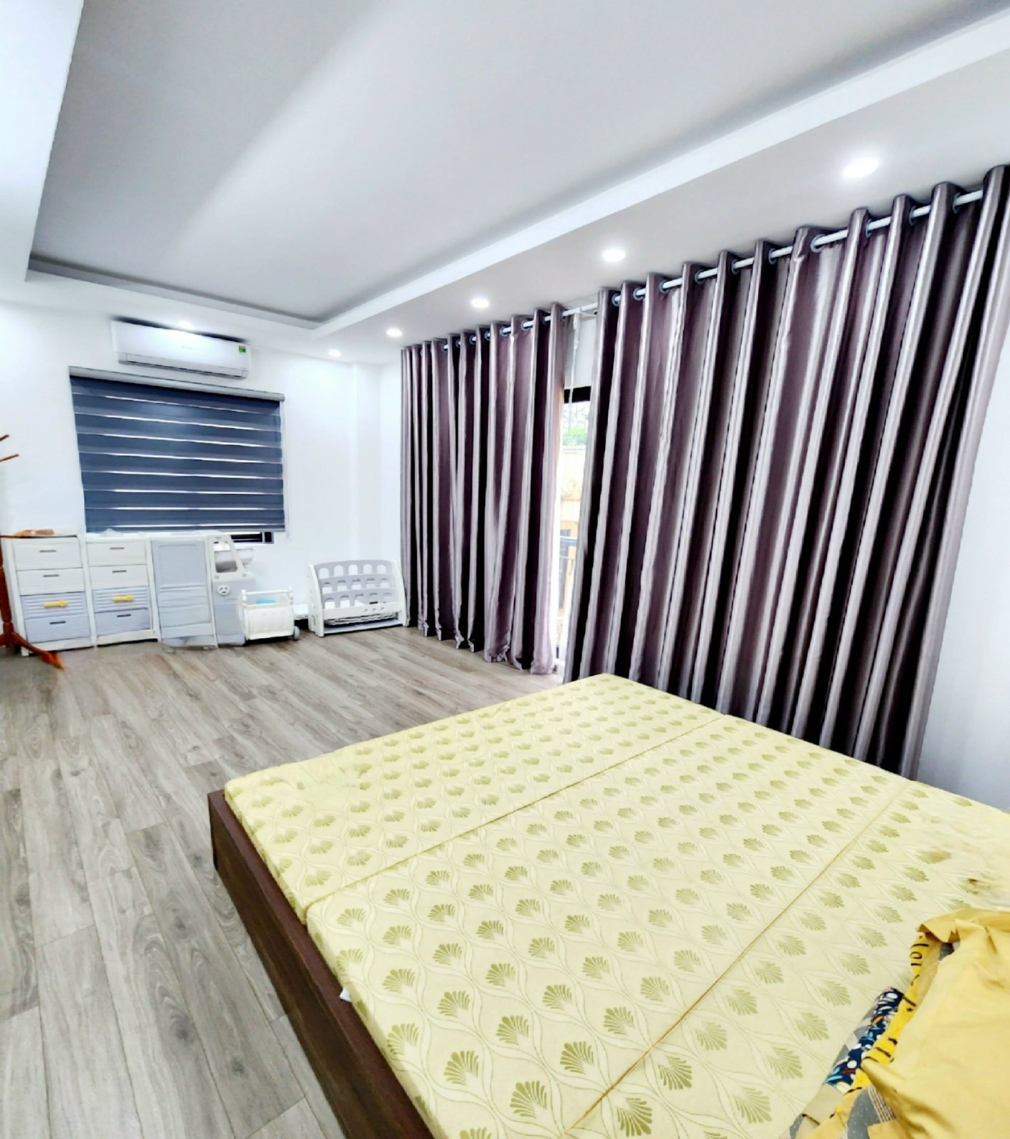 Yen Lac 66 40 16 (1)