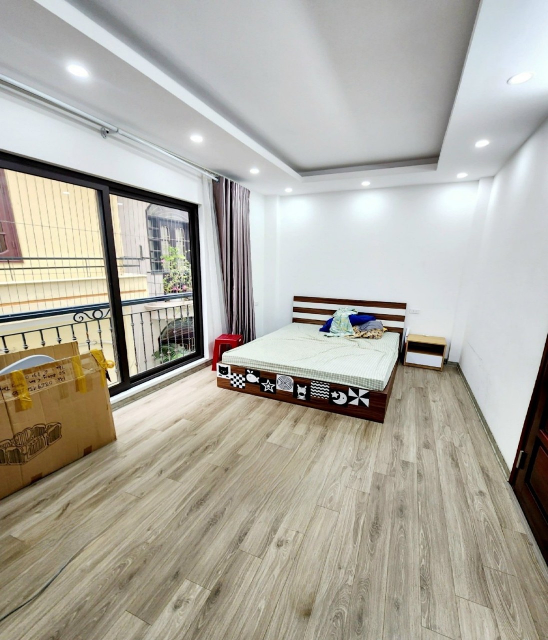 Yen Lac 66 40 16 (3)