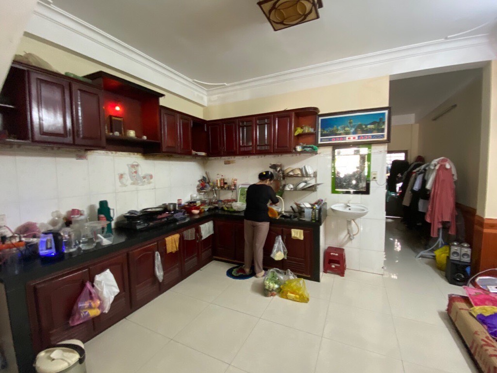 a9309a185e4bf415ad5a3