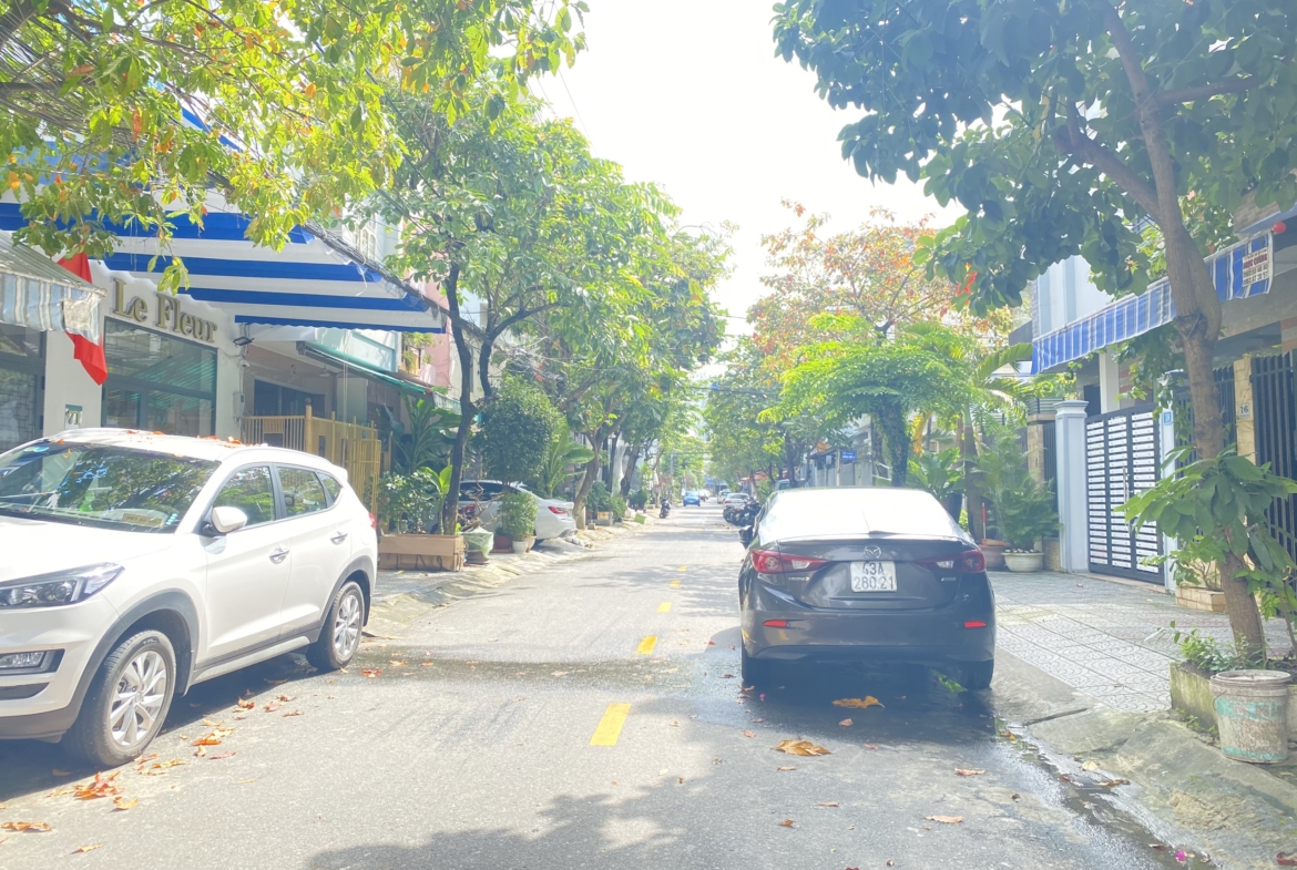 bd83b3d881b72ae973a6