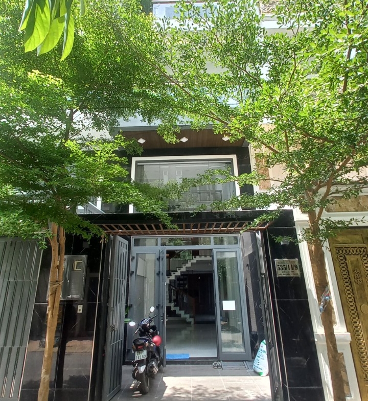 z4389100420787_2295a45ff29332efb7720259afb7546b