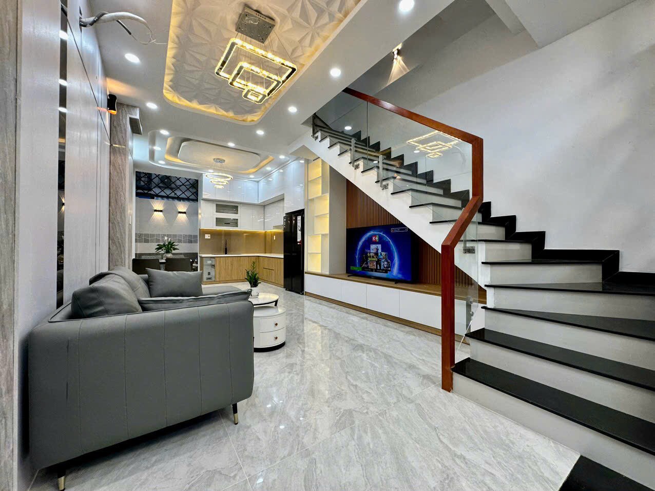 z4527181785500_631e70b7cfc4359fabe5f6685fc155c5