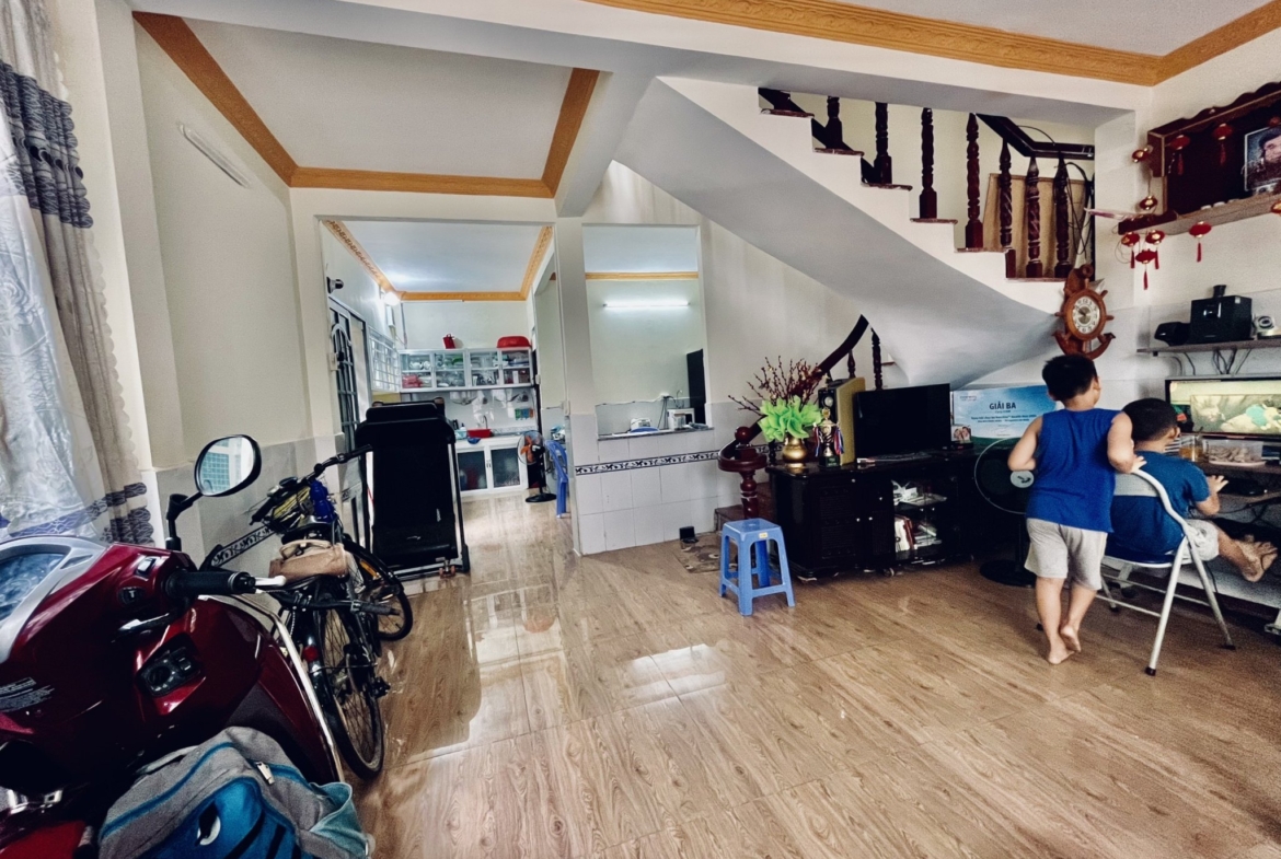 z4999176943251_7e0b4757c57a6b4bad9cf487adde13bc