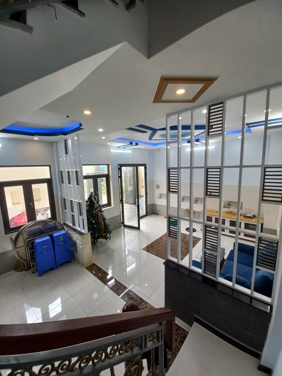 z5000134909398_2801323185db3ef0e05fcbef34dd388e