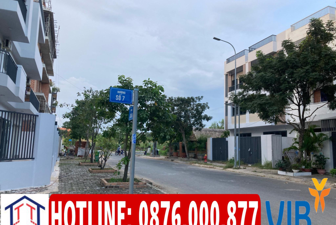 z5017105842325_6779541fededf5f7541246c2db8c3833