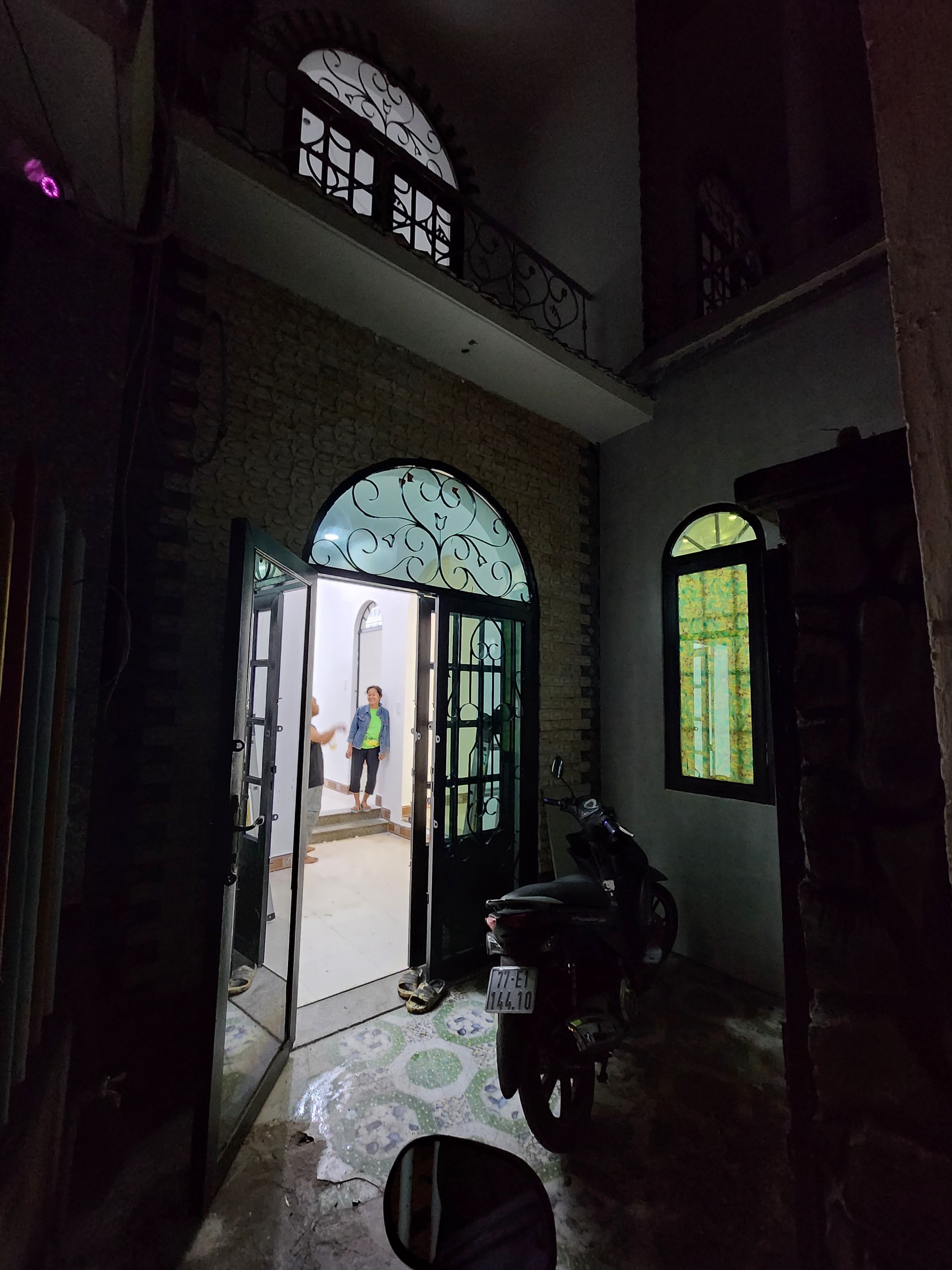 z5042271257229_c39f8870aaf88d046e961d08372d386d