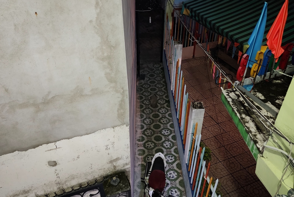 z5042271257261_a5843e0b6fda7573fda87eec972f915d