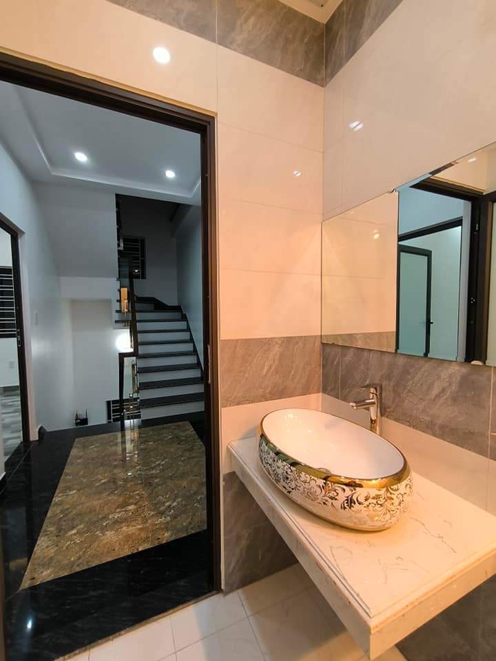 z5047761351331_33f90fe5f01a68f09641669b3a6ac9dd