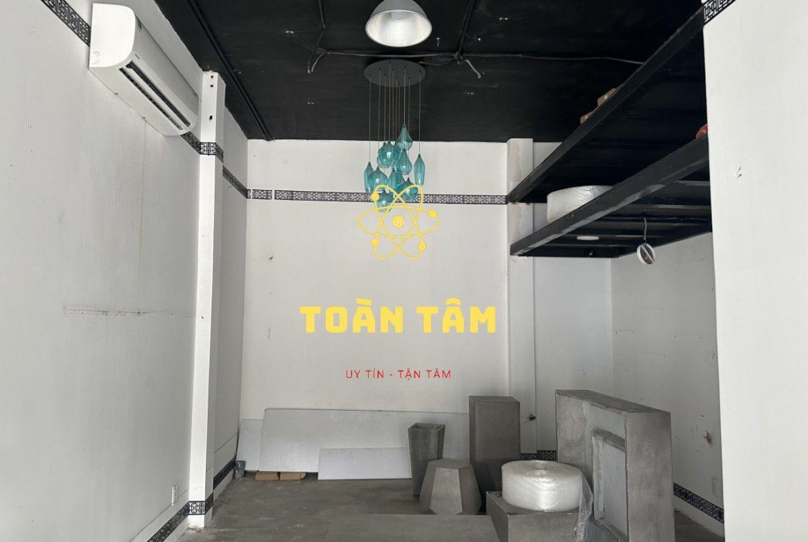 z5048278506948_172620b6a4d8a7b79363595bc1780a35_result