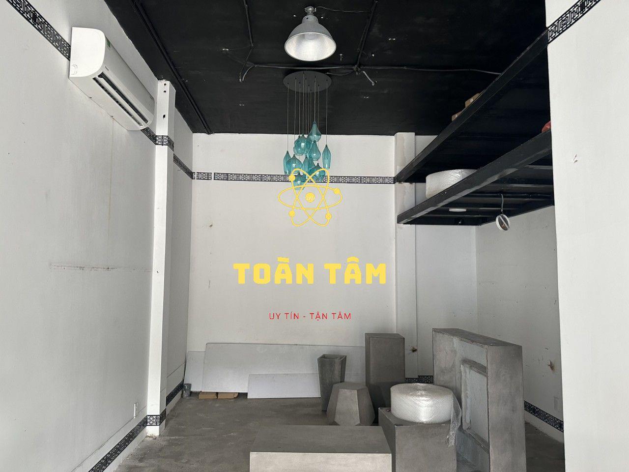 z5048278506948_172620b6a4d8a7b79363595bc1780a35_result