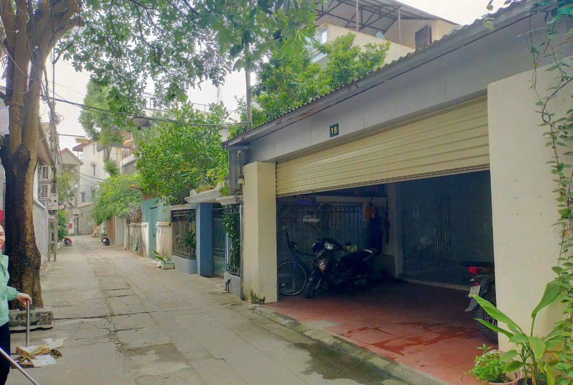 z5057183443670_d120ad556cee3f27eab1f0aee54d3a24