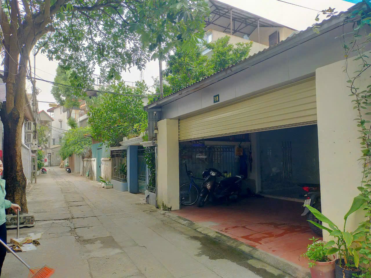 z5057183443670_d120ad556cee3f27eab1f0aee54d3a24