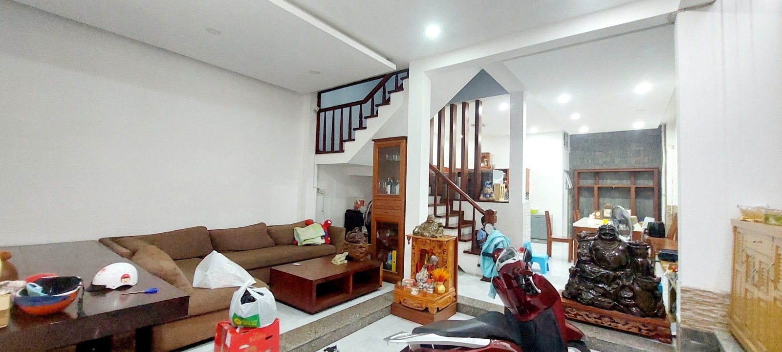 z5076537984727_239a03a8ef887d249f6ea2f290f25534