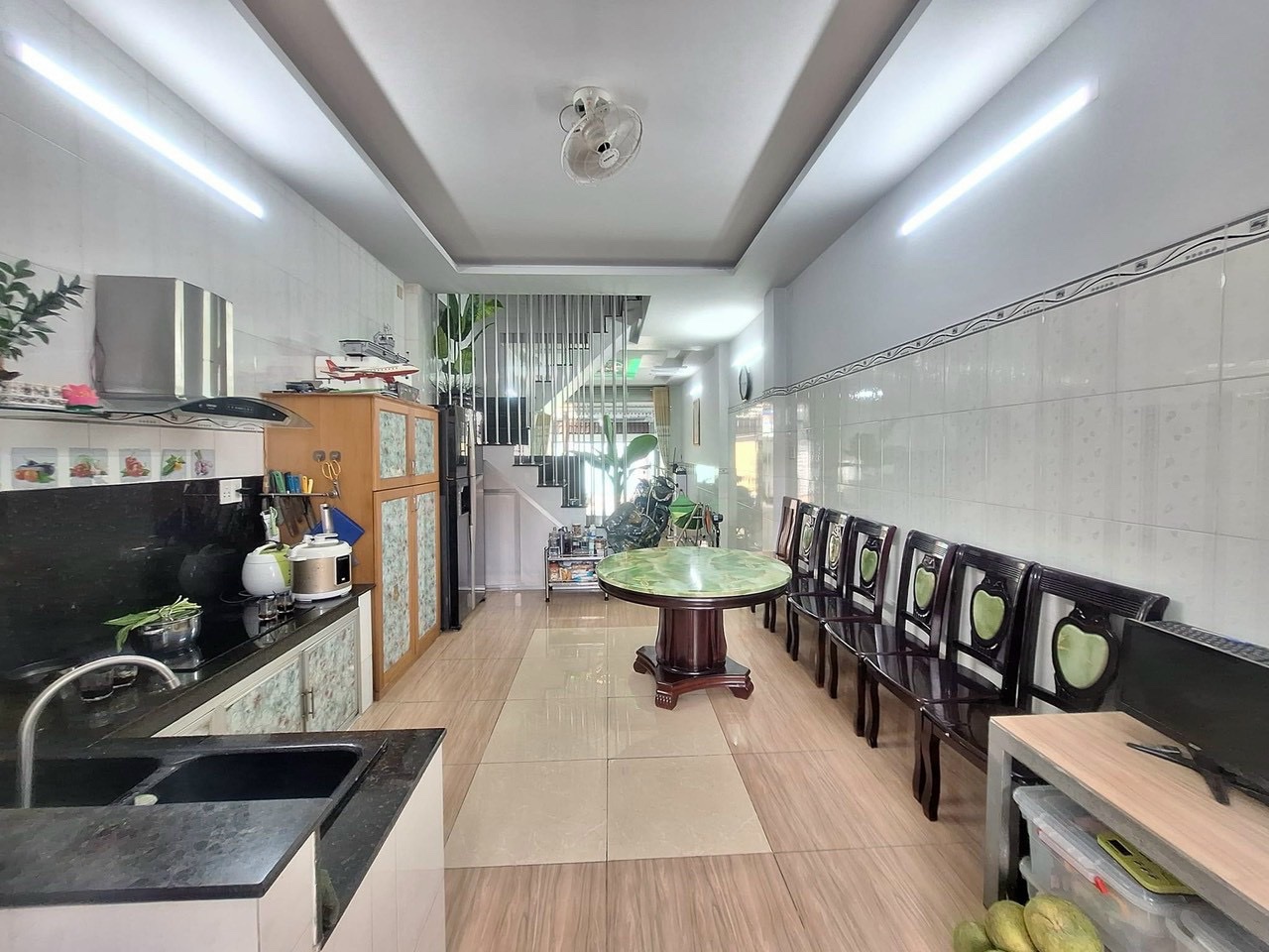 z5077095634414_81d845c81ccc0295e4bf552b6bd91abb