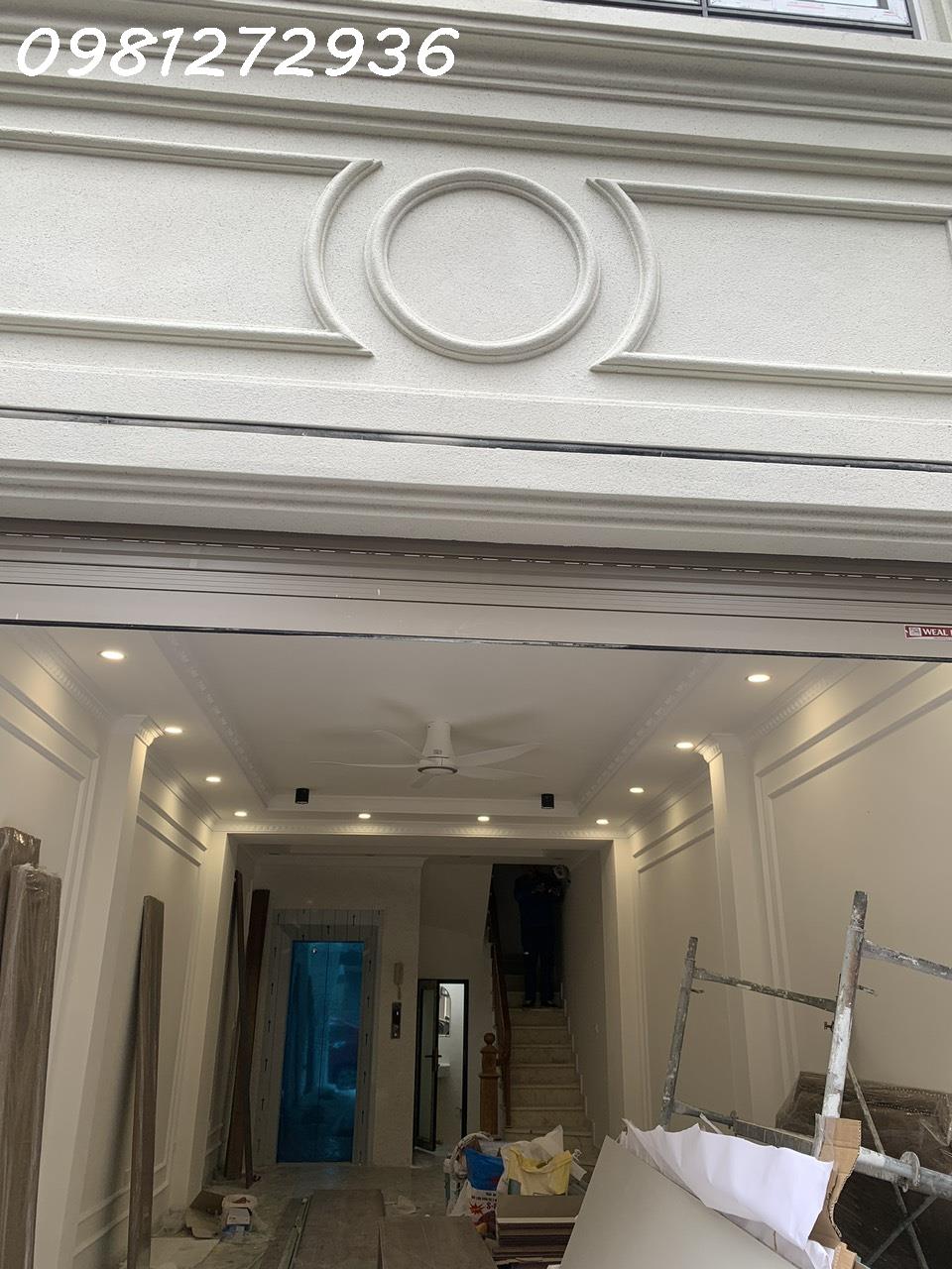 z5085853358091_4a92cc74c6c1ad23d921515631c17982