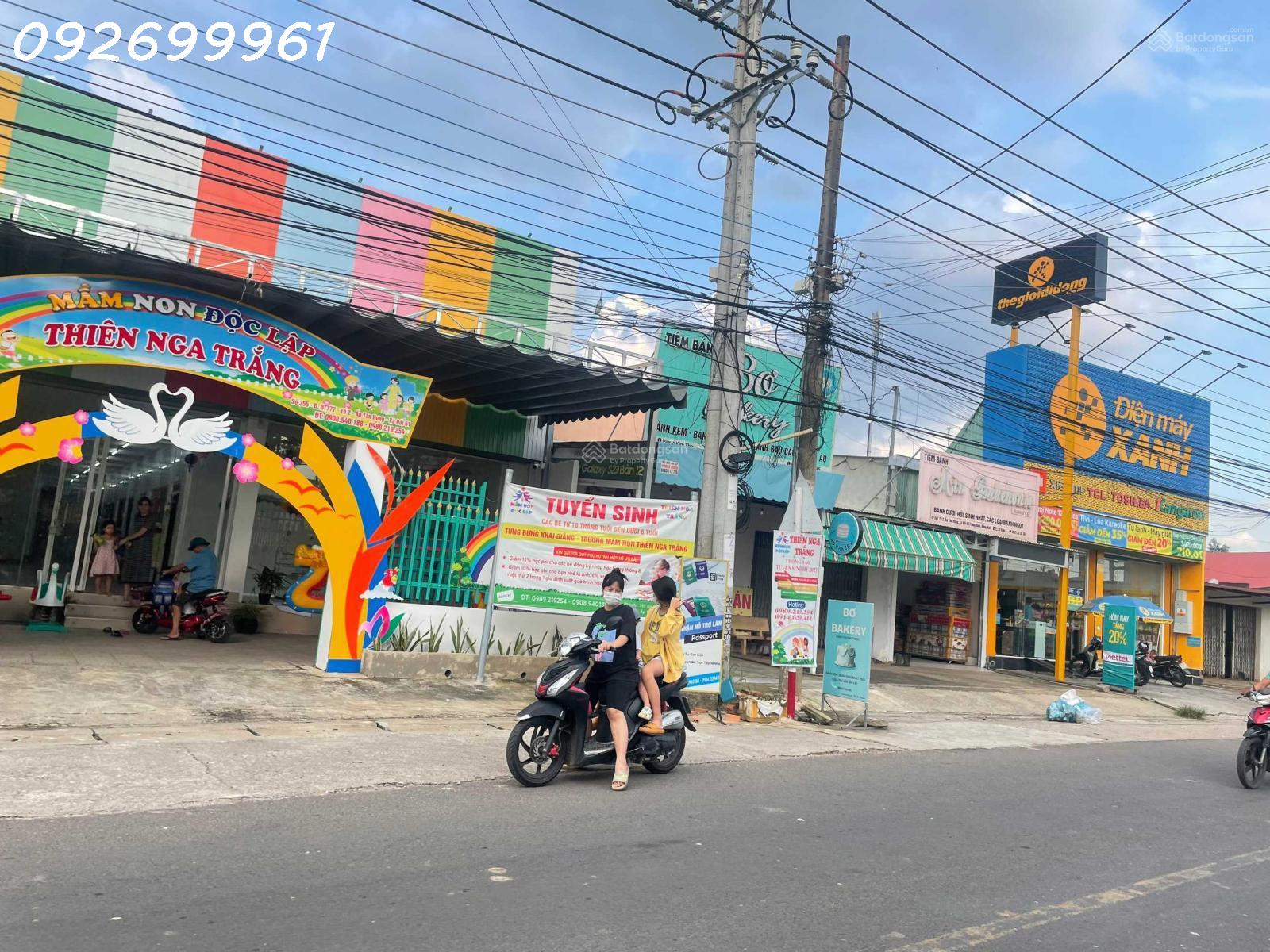 z5091382860217_02c1565ca5cc03533096eebc79343839