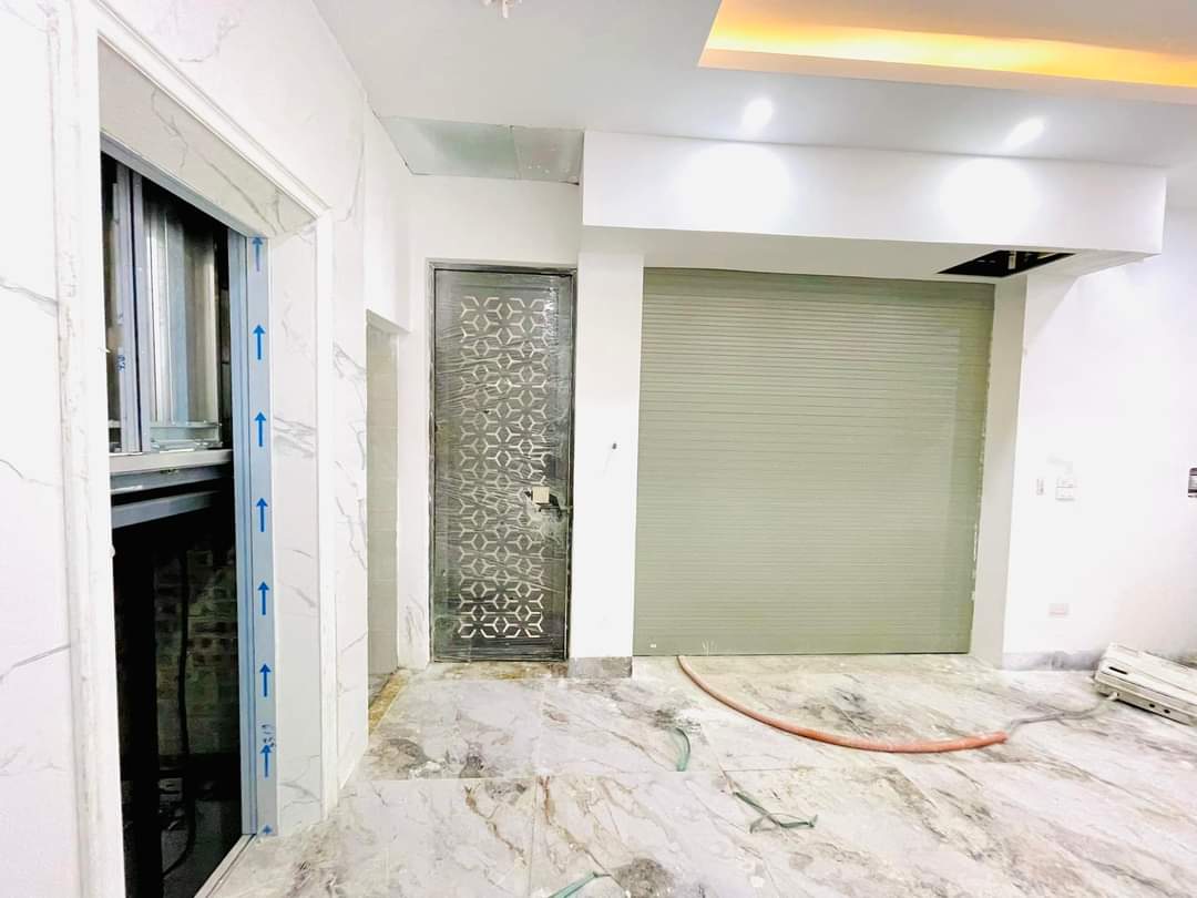 z5112086776010_9342db7ee5b8d6509b471679e97a4bcd