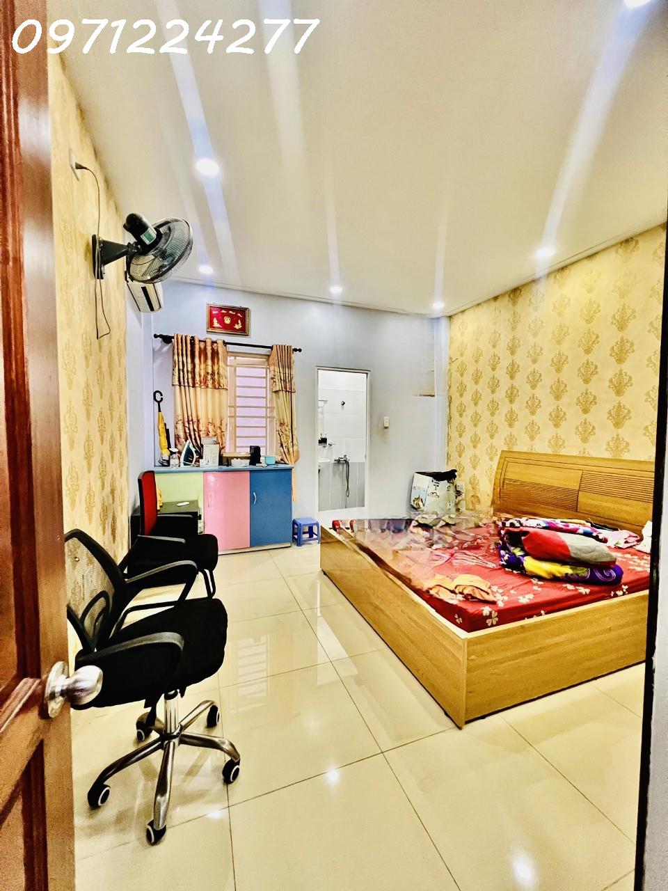 z5117006423629_6bc16ef8fcb62c0054b3bd27a27d43d0