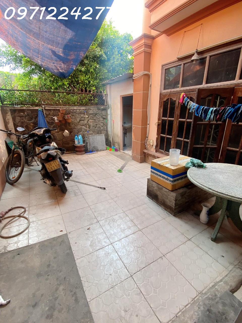 z5124329696985_57950b22b8950fecb6c43fc71c32a074