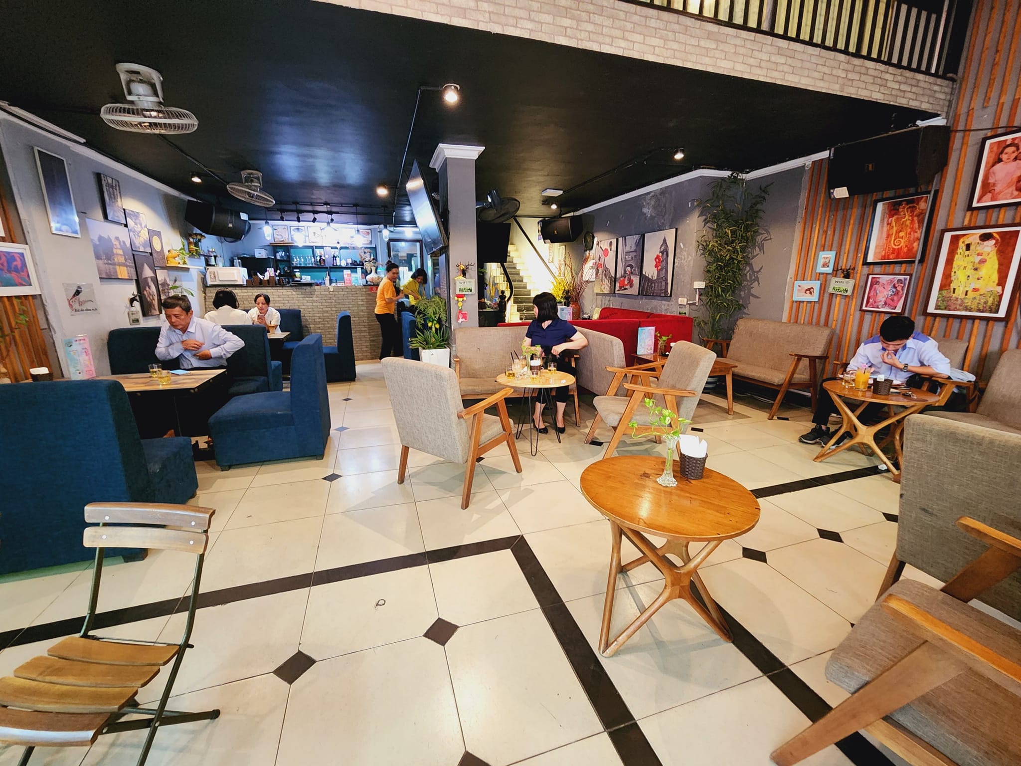 343749479_252220730608566_4284326347037058492_n