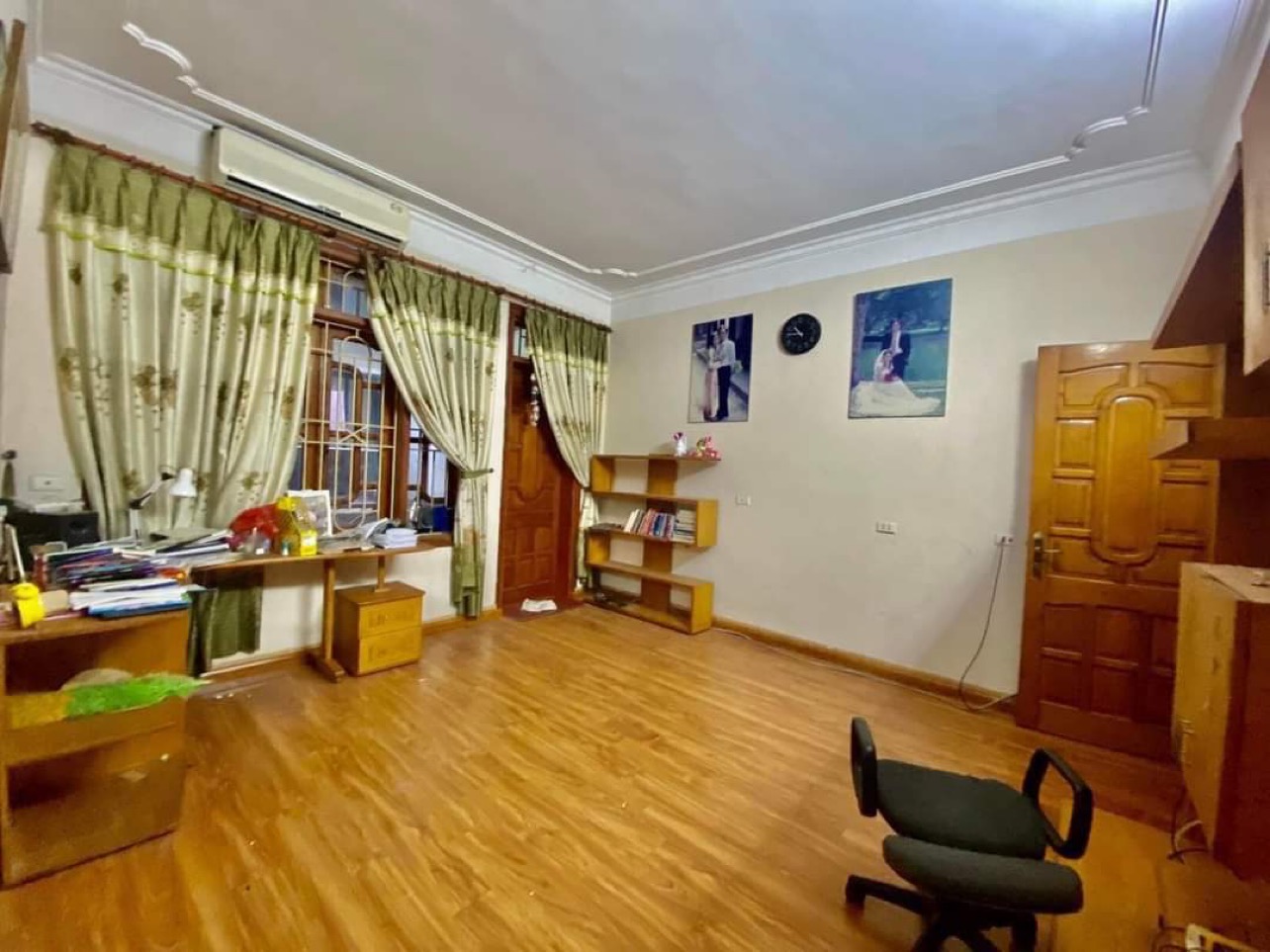 394493474_1360081877929919_5882058748875825155_n