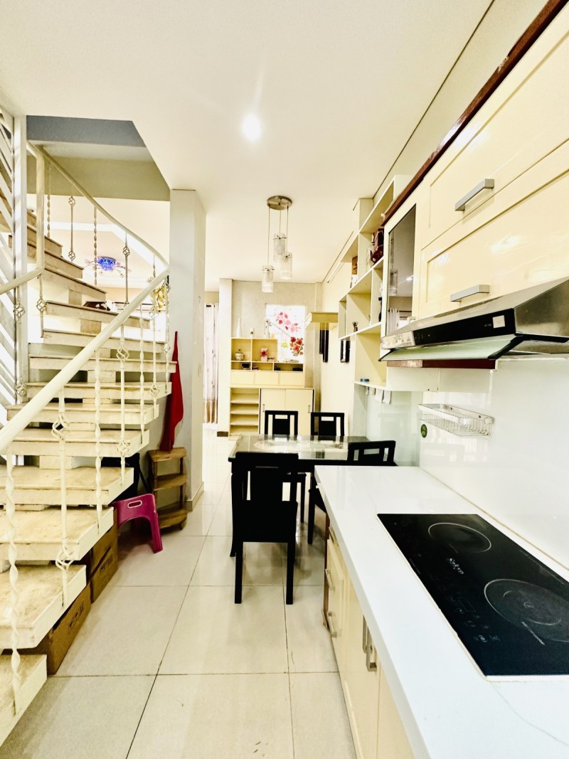 BAN NHA TAN BINH NGUYEN TRONG TUYEN (1)