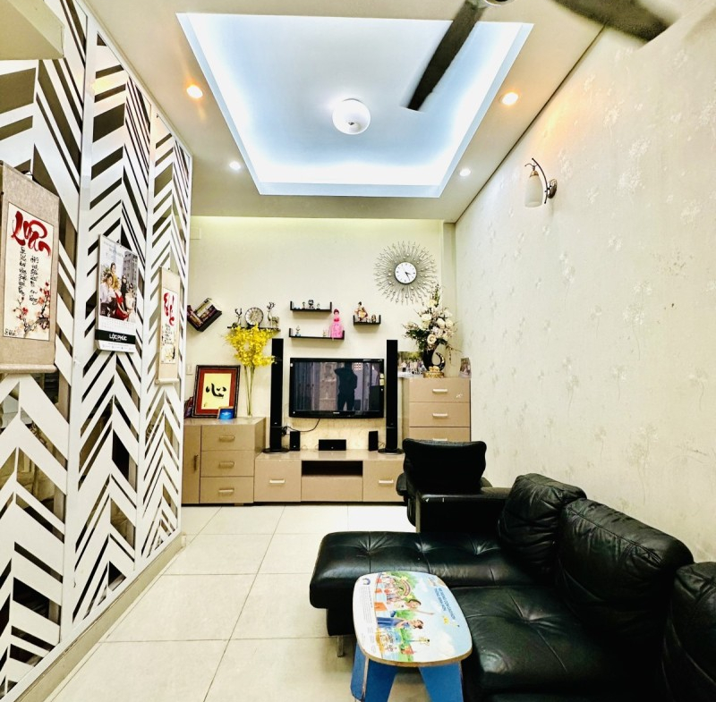 BAN NHA TAN BINH NGUYEN TRONG TUYEN (9)