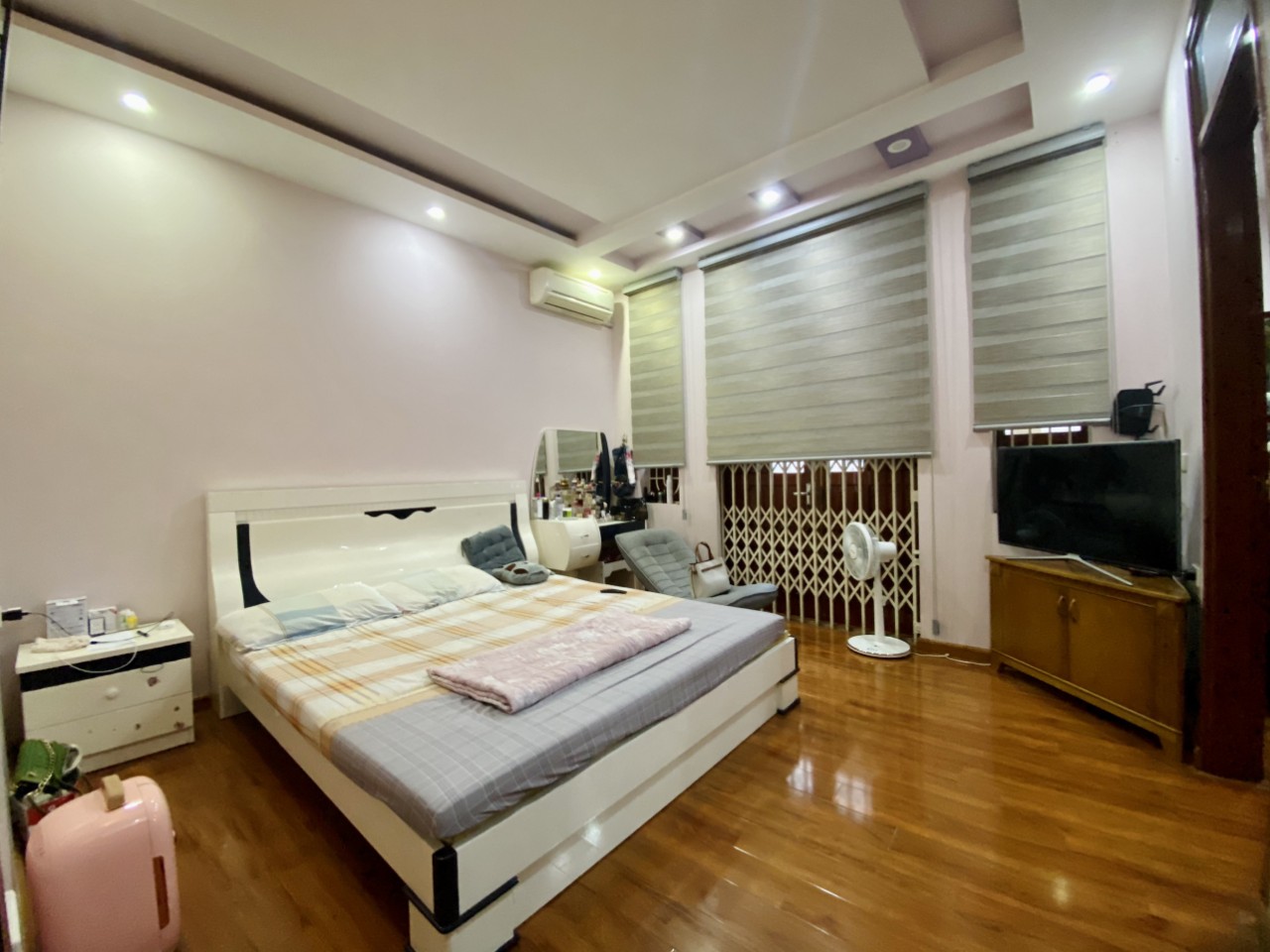 z4754405063141_7377e9bcddd1fe4167aecaef06d4ab83