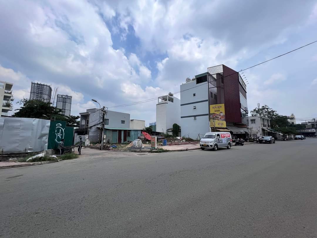 z5071275135092_25eca18038f5eb63e18defddc3ace613