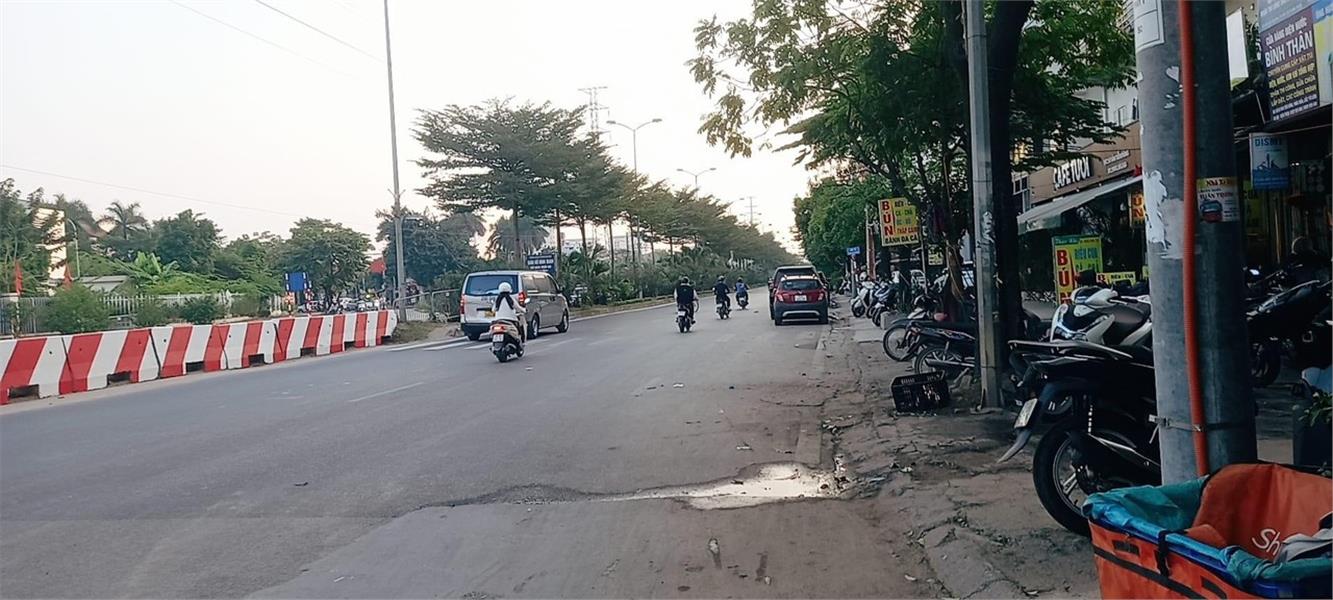 z5128587916726_cdc92614f5e409d30bfc39793cee76cd