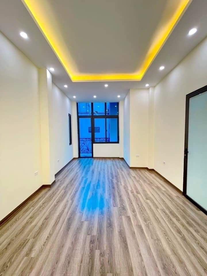 z5128699207016_ce23c9f4c5eba7c2f65cf04a4ce05a85