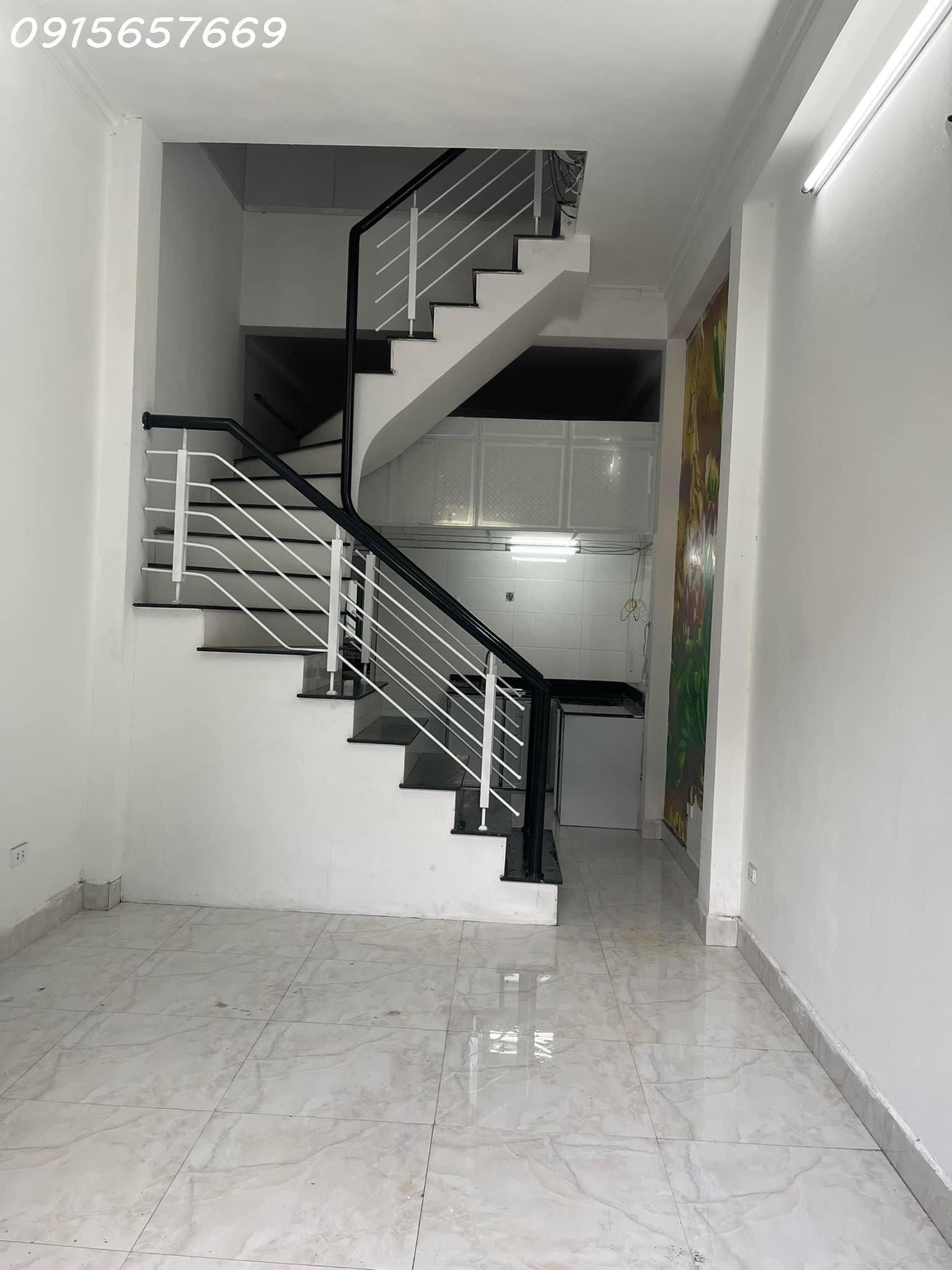 z5129352086556_f2254372bf5438edb34aa799e4325984