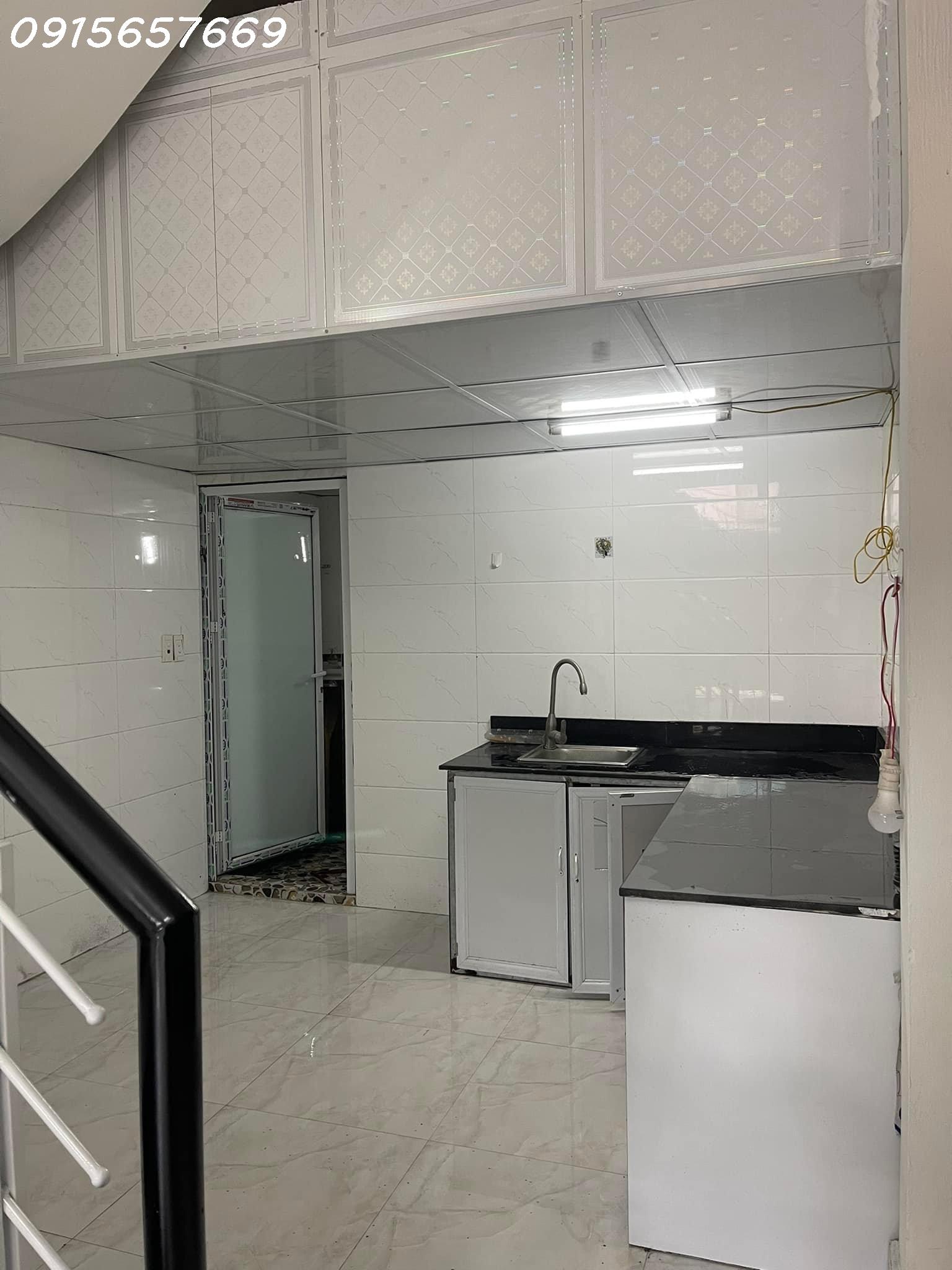 z5129352087748_70933250ba4211dc74989d658bb47e60