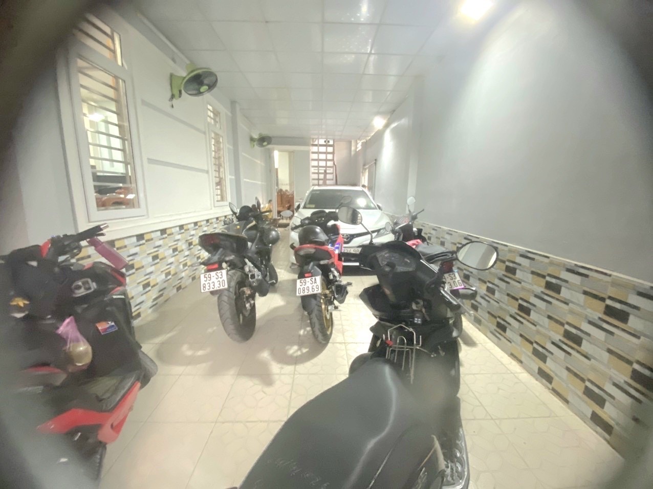 z5142049443626_b981fa0234ae0c26a18e46214d8b72bc