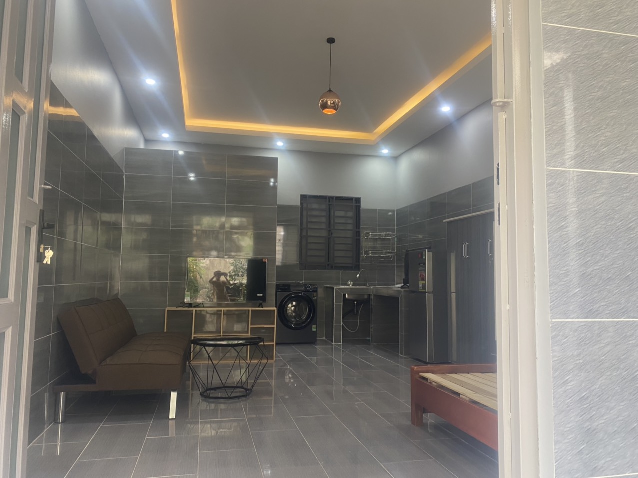 z5160511165702_16b61a20c8f74c3602467033ab6daff7