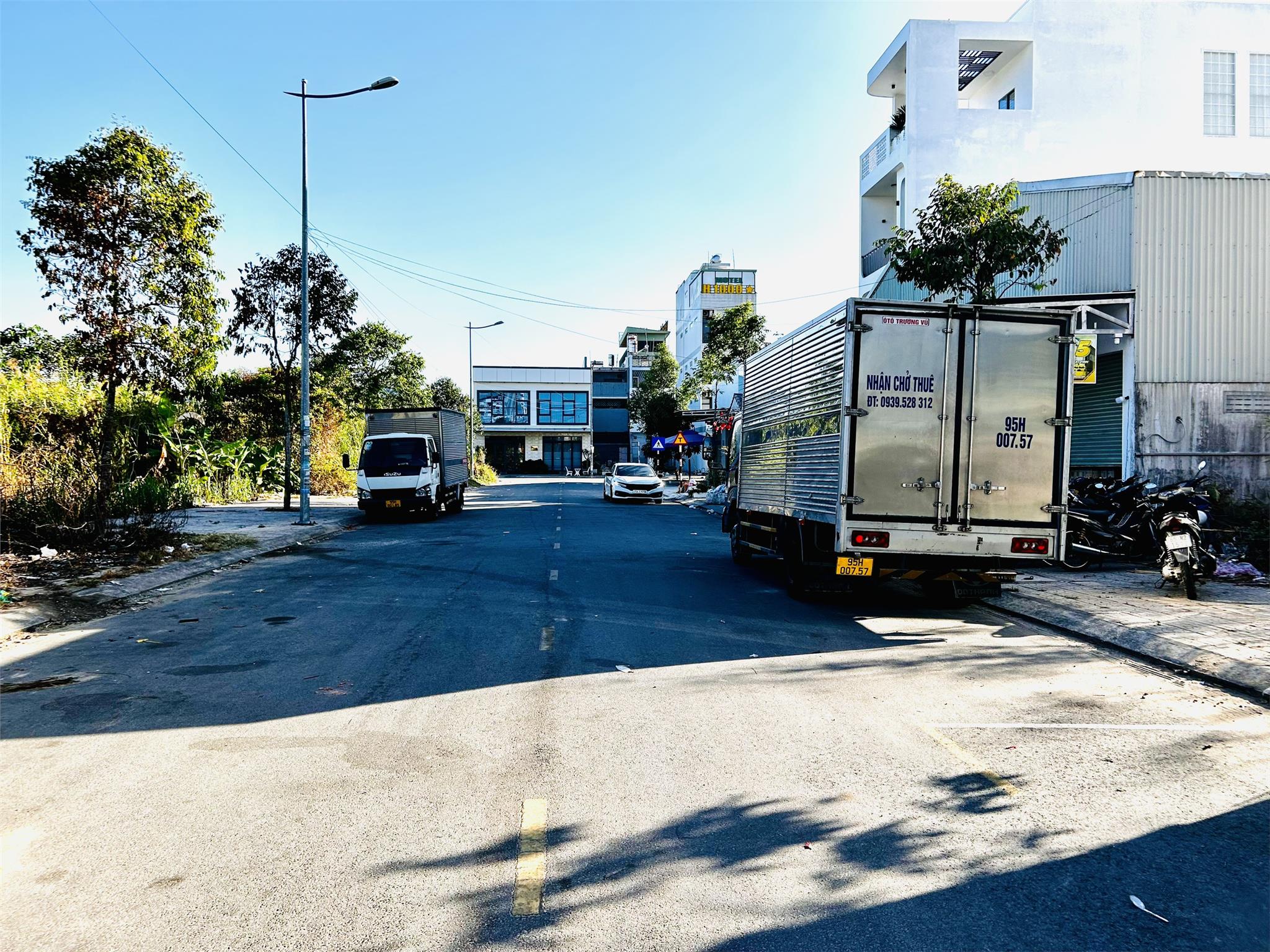 z5173489979428_1c8875df9cab4176124decc7094b4f61