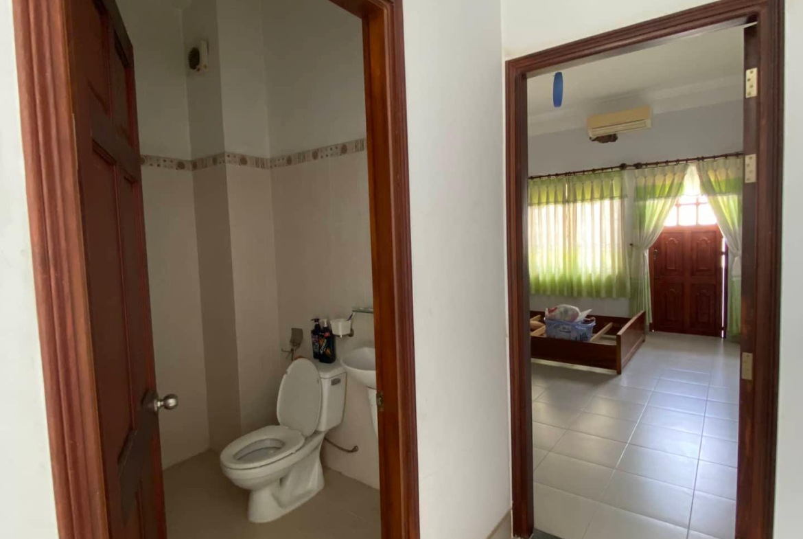 z5186194482471_9f18d26b0c677cb52503e754fda11513