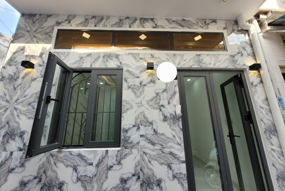 z5201395670303_aa540eb73c35eaf629f37db7511e6c5c