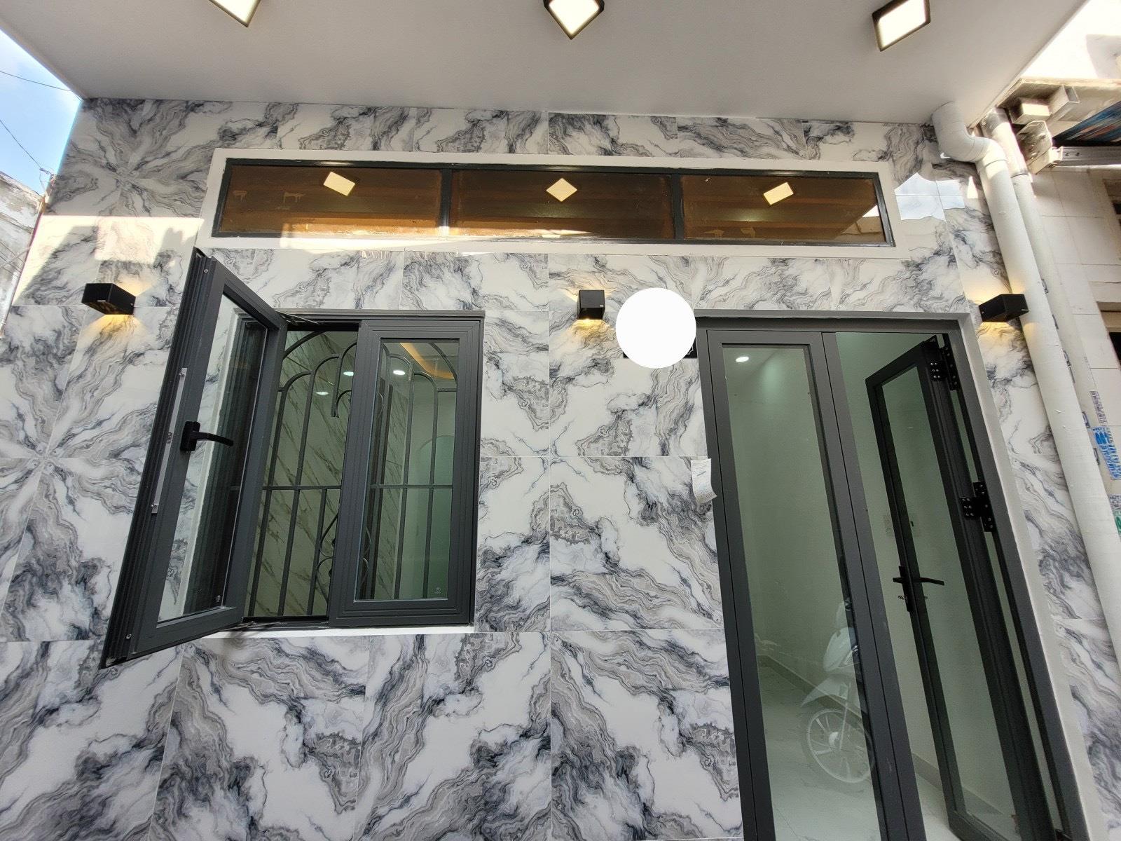 z5201395670303_aa540eb73c35eaf629f37db7511e6c5c