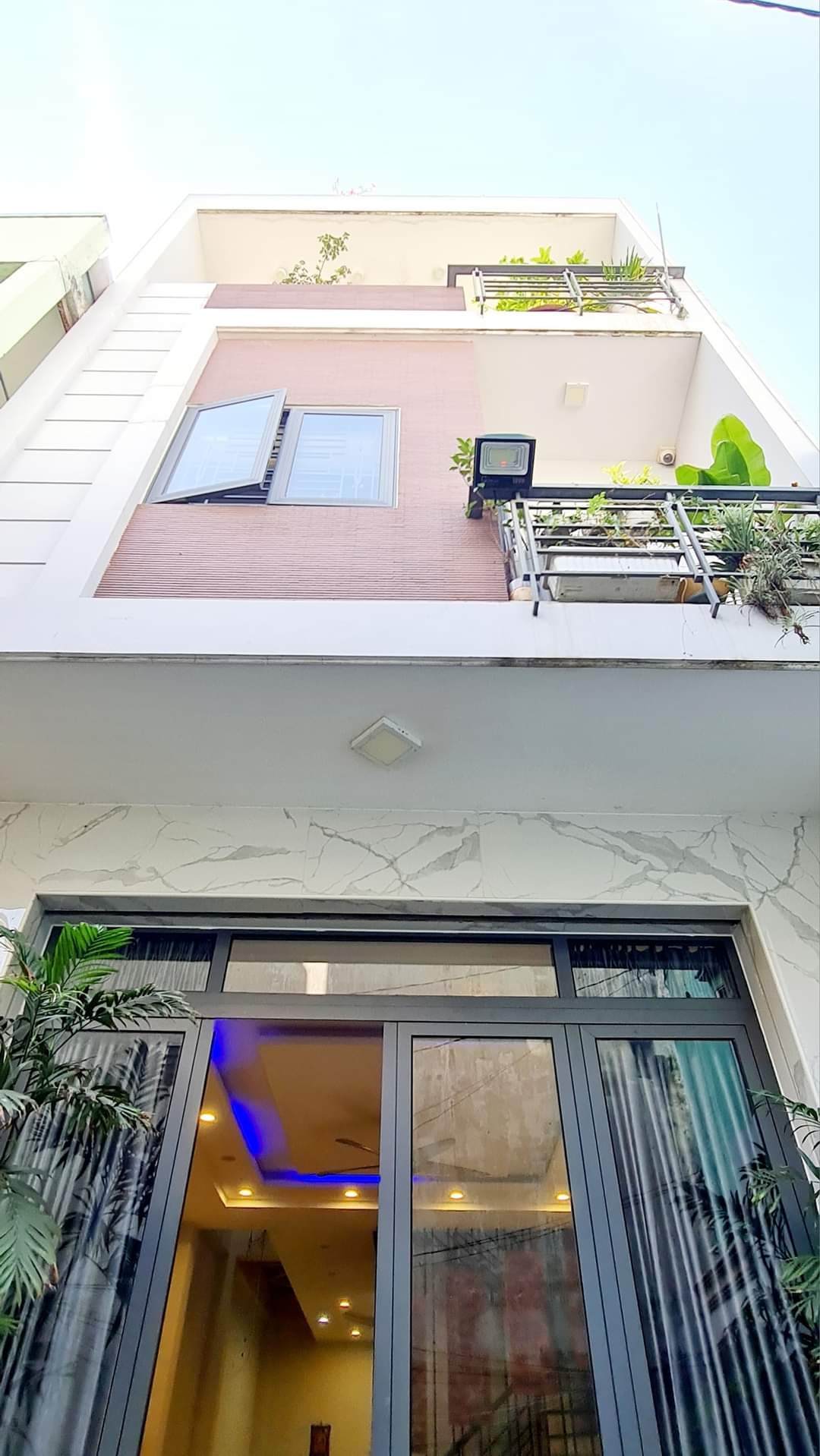 419870952_1081123569870778_6868335533886881562_n