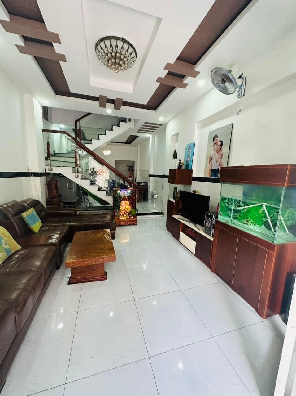 432058000_1141897530175073_4076336772803910653_n